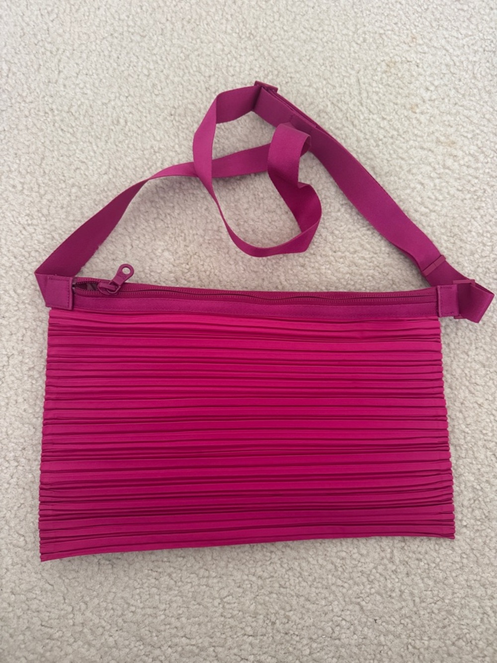 ISSEY MIYAKE PLEATS PLEASE - Women’s Pleated Crossbody Bag in Fuchsia